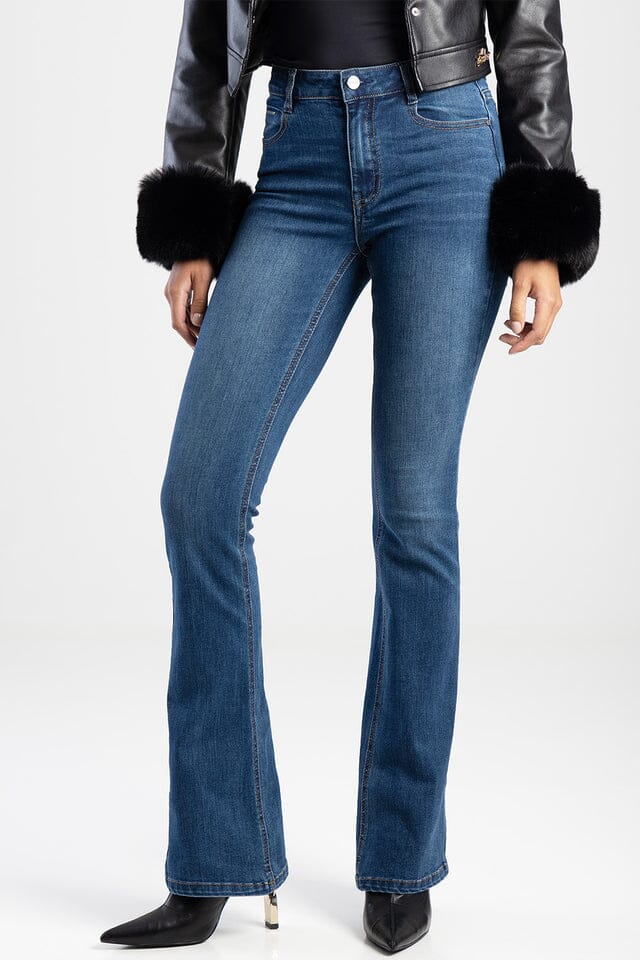 Sissy Boy Womens Mid Waist Leah Bootleg Jeans Med Vintage - Image 3
